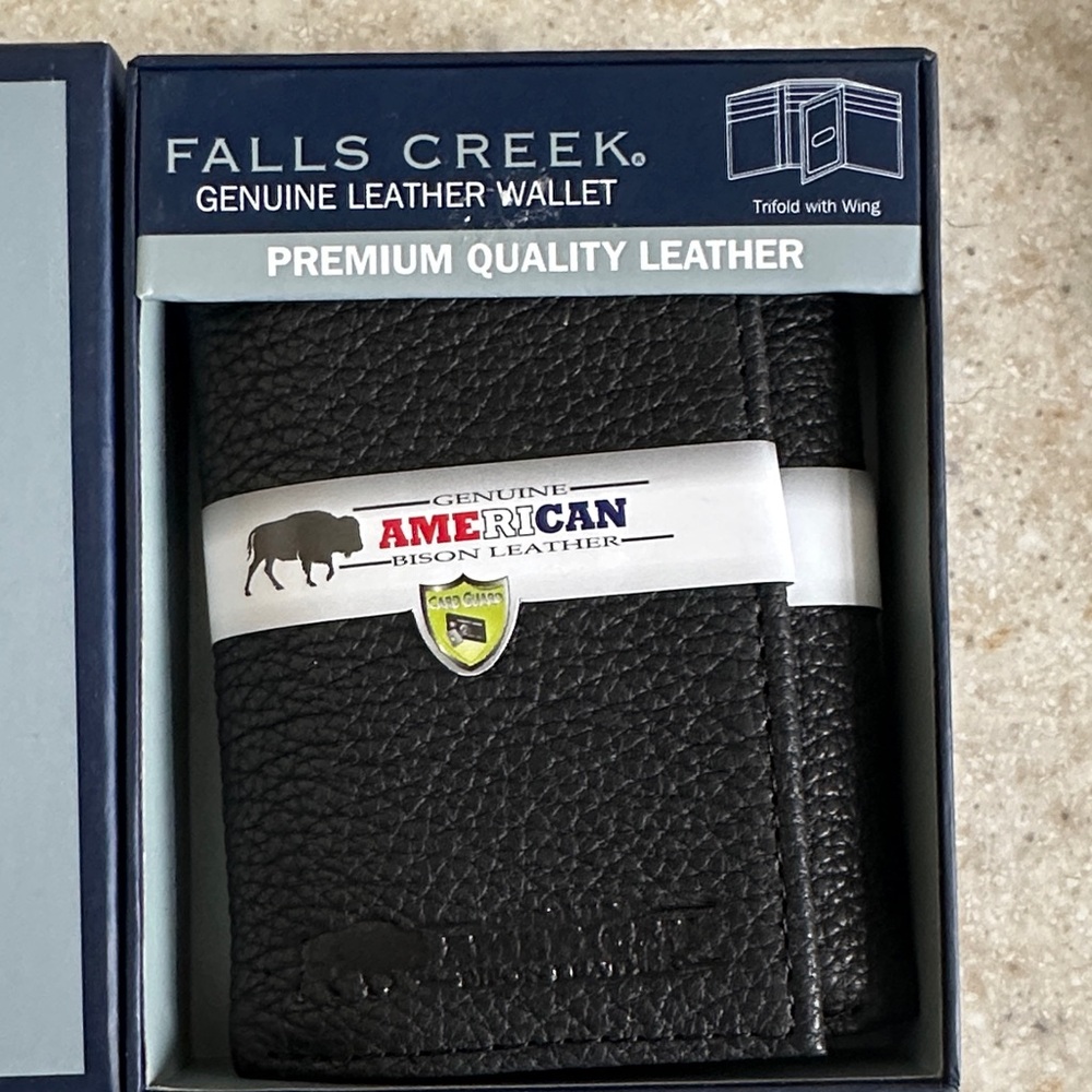 Falls Creek Premium Black Leather Card Holder